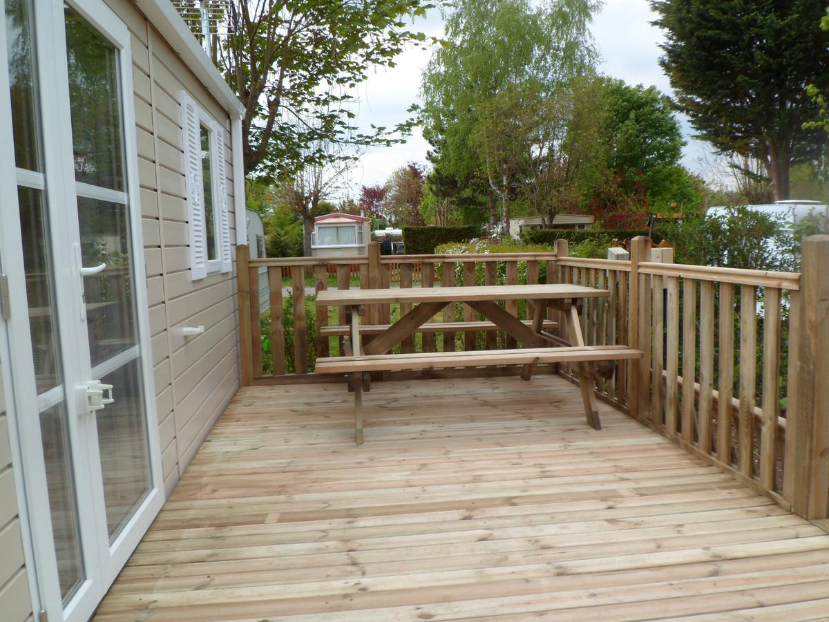 Camping Loisirs Des Groux Mousseaux-sur-Seine Exterior photo