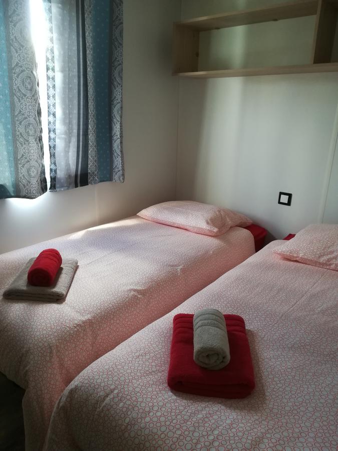 Camping Loisirs Des Groux Mousseaux-sur-Seine Exterior photo
