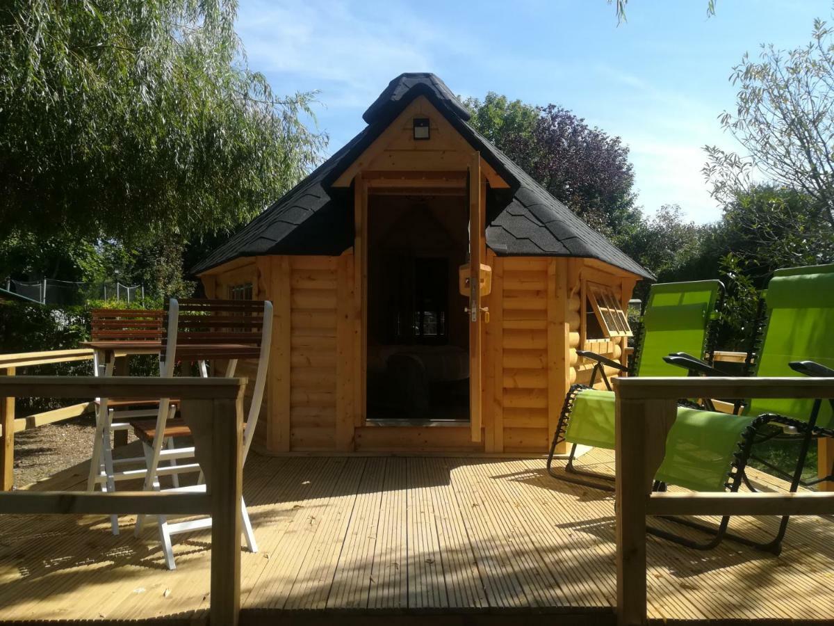 Camping Loisirs Des Groux Mousseaux-sur-Seine Exterior photo